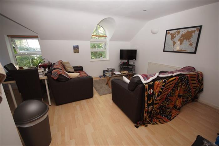 20 Ferriers Court, Oakfield Street, Cardiff  CF24 3QJ